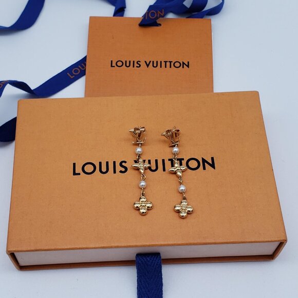Louis Vuitton Metal Pearl Louisa Drop Earrings in gold-tone metal w/faux pearl - Picture 10 of 12